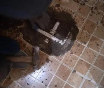 阿巴嘎旗卫生间漏水维修公司为您分享下卫生间渗水如何处理及注意事项
